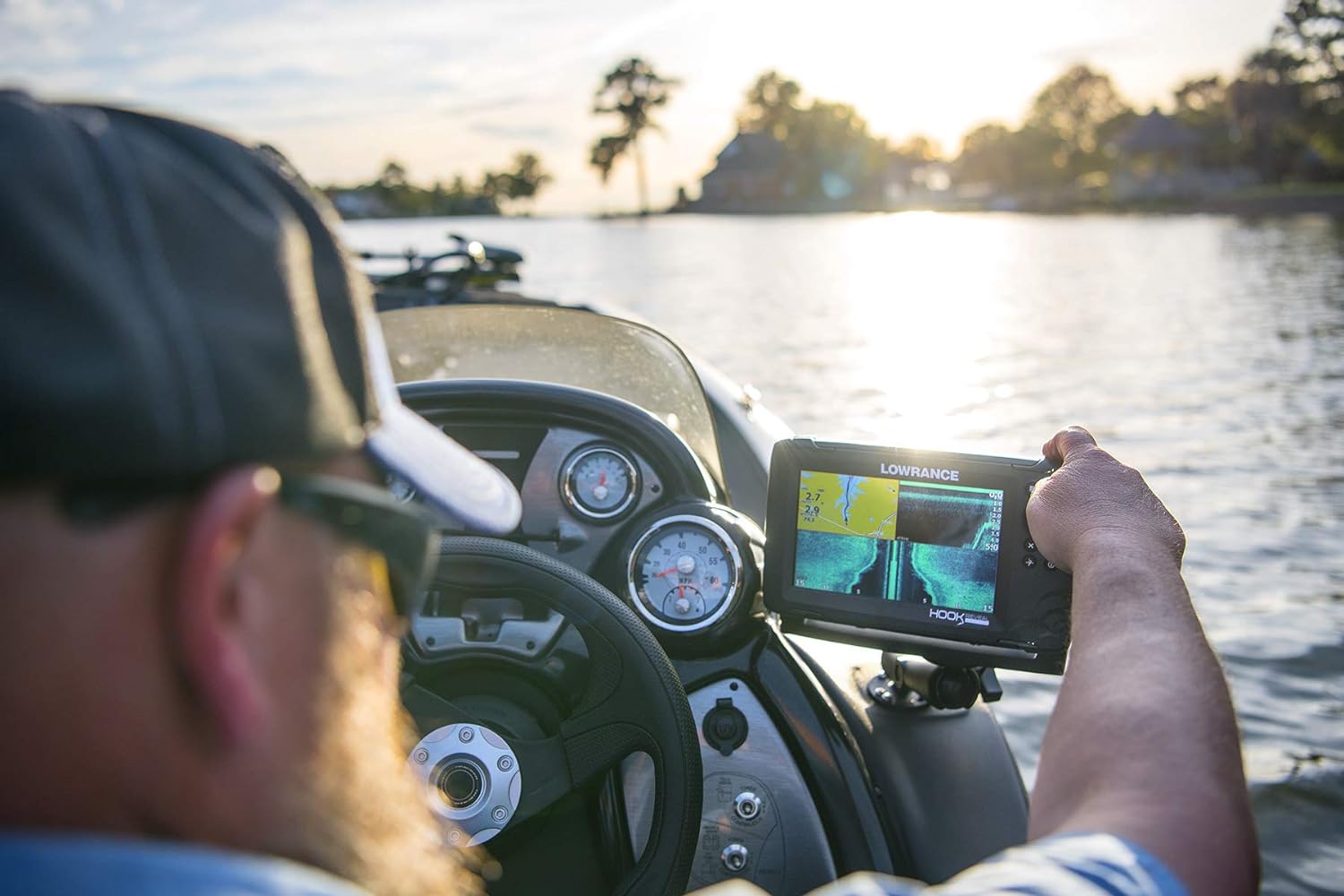 Lowrance Hook Reveal 5 Inch Fish Finders With Transducer